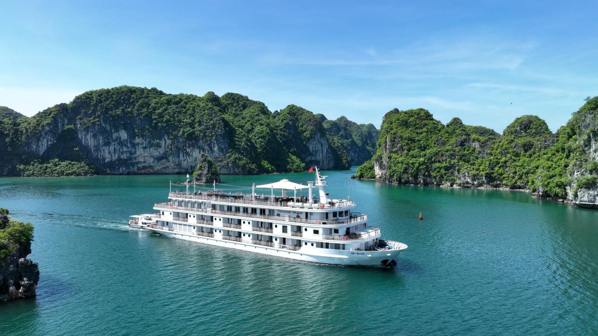 Paradise Grand Cruise - Lan Ha Bay Ха Лонг Екстериор снимка