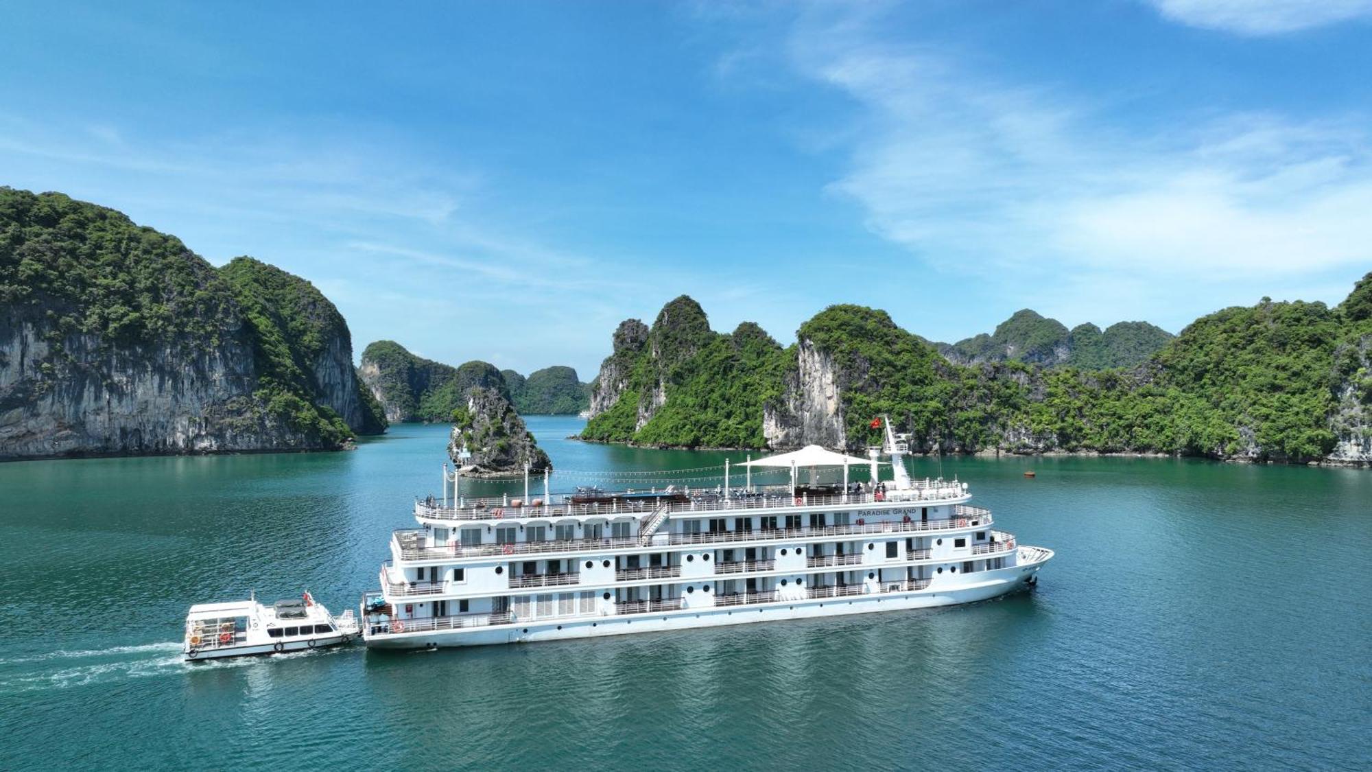 Paradise Grand Cruise - Lan Ha Bay Ха Лонг Екстериор снимка