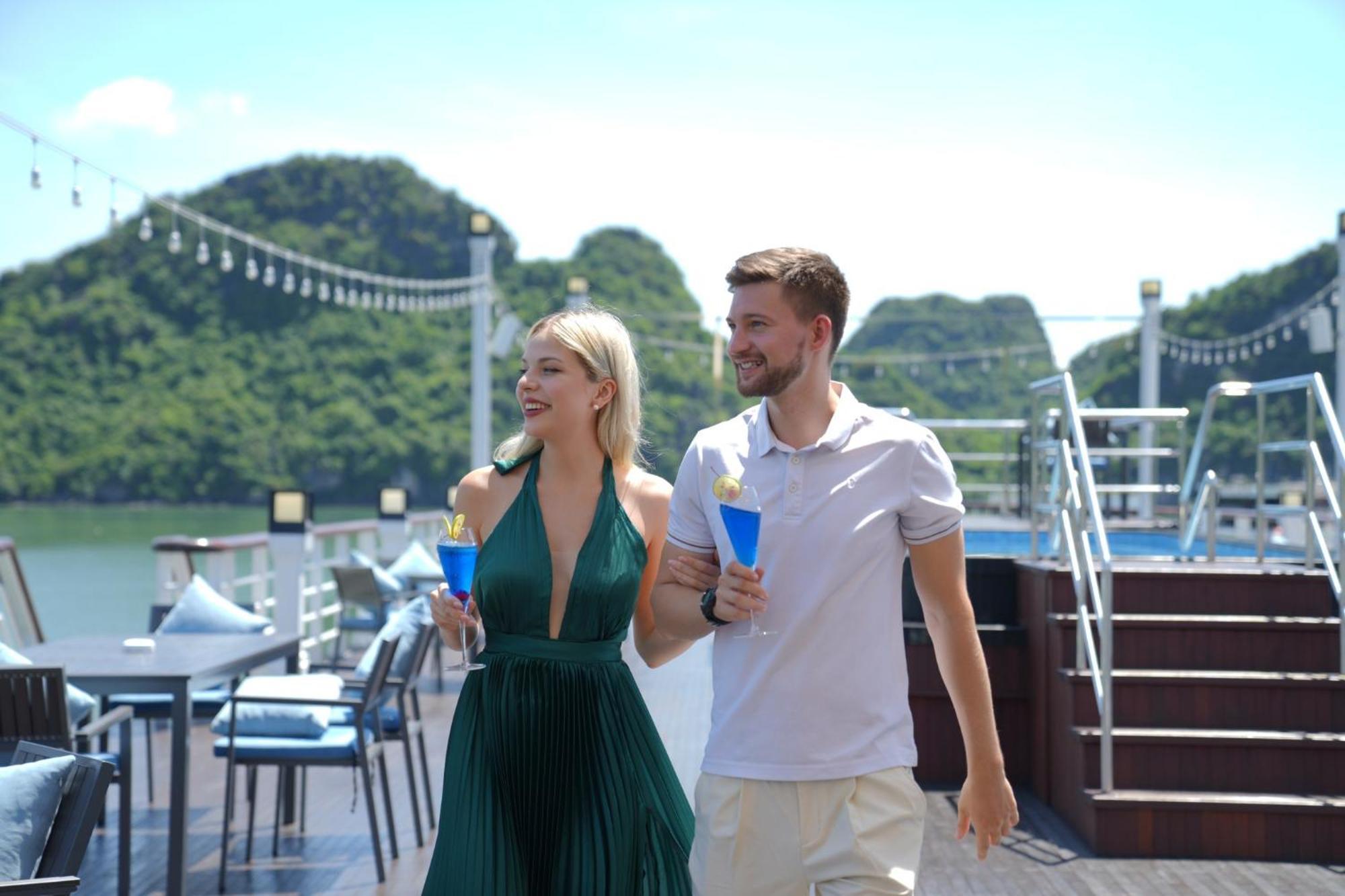 Paradise Grand Cruise - Lan Ha Bay Ха Лонг Екстериор снимка