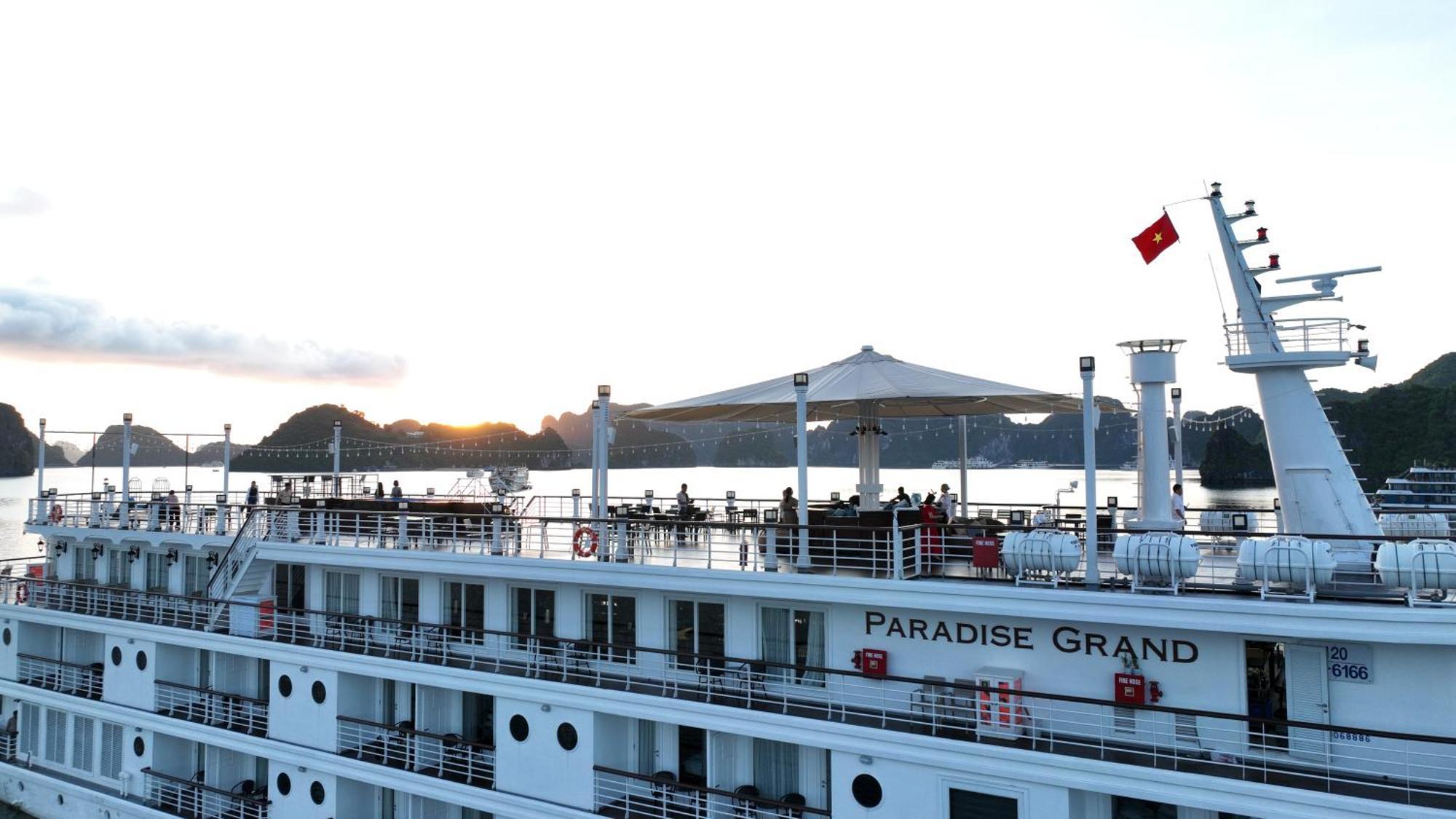 Paradise Grand Cruise - Lan Ha Bay Ха Лонг Екстериор снимка